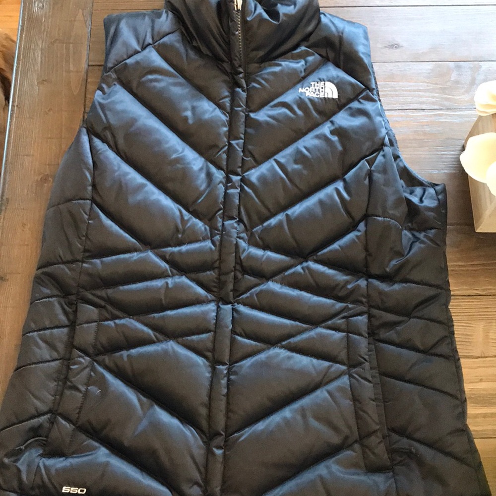 Women’s North Face Puffy Vest